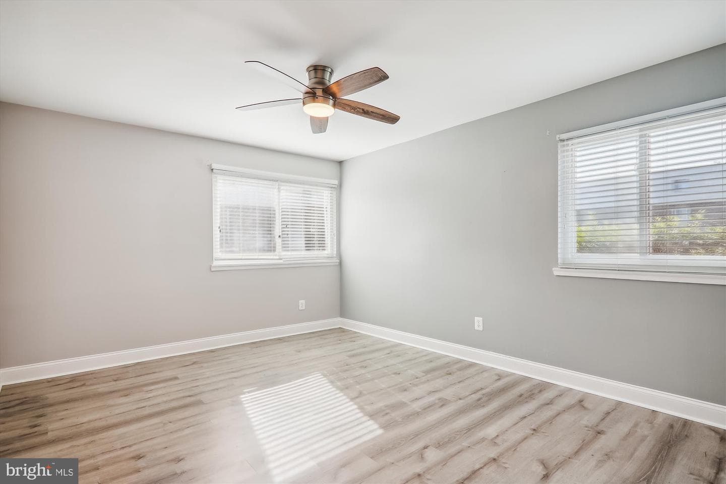 10218 Prince Place #10-T5 photo 10