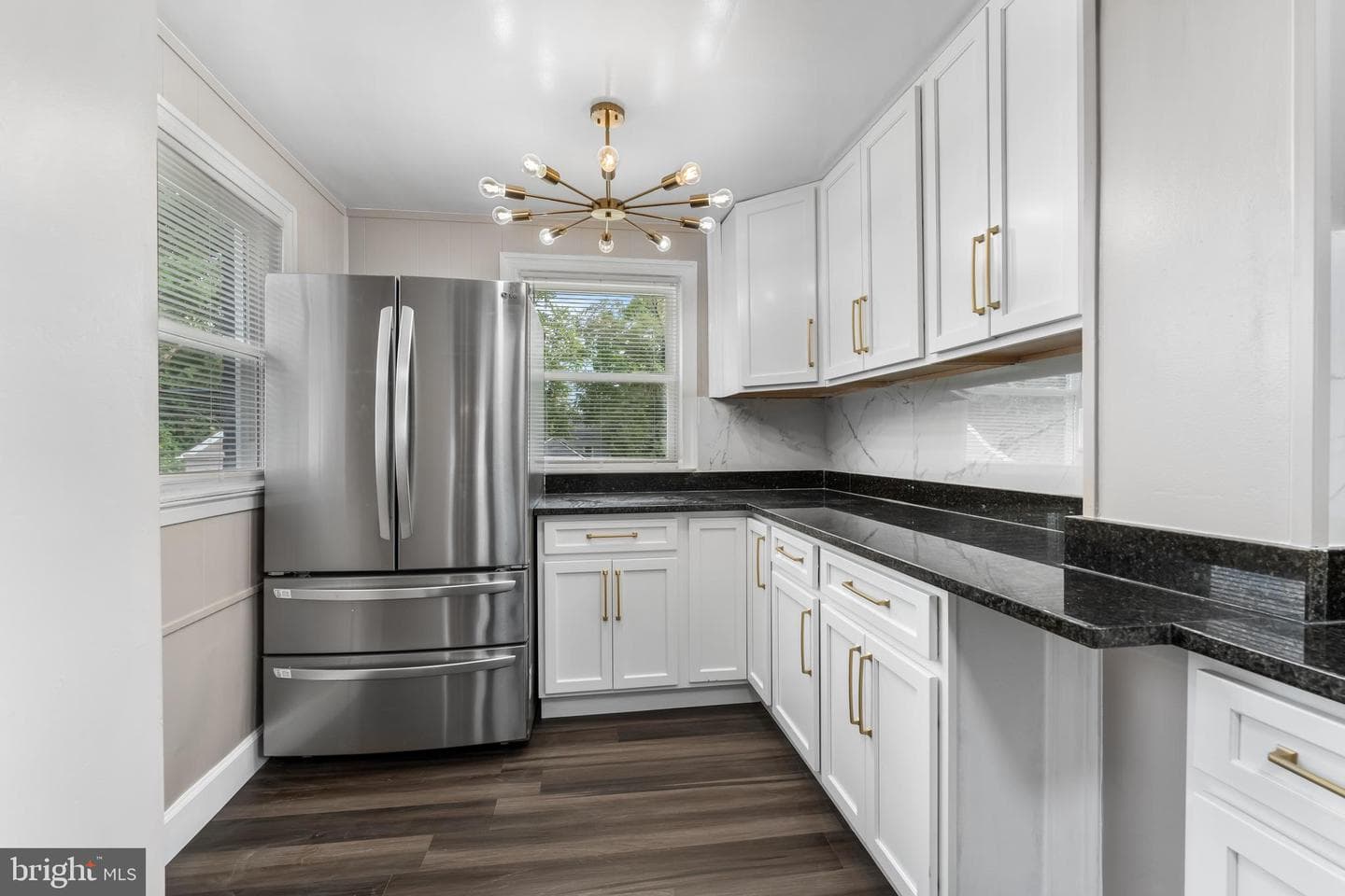 6321 Foster Street photo 11