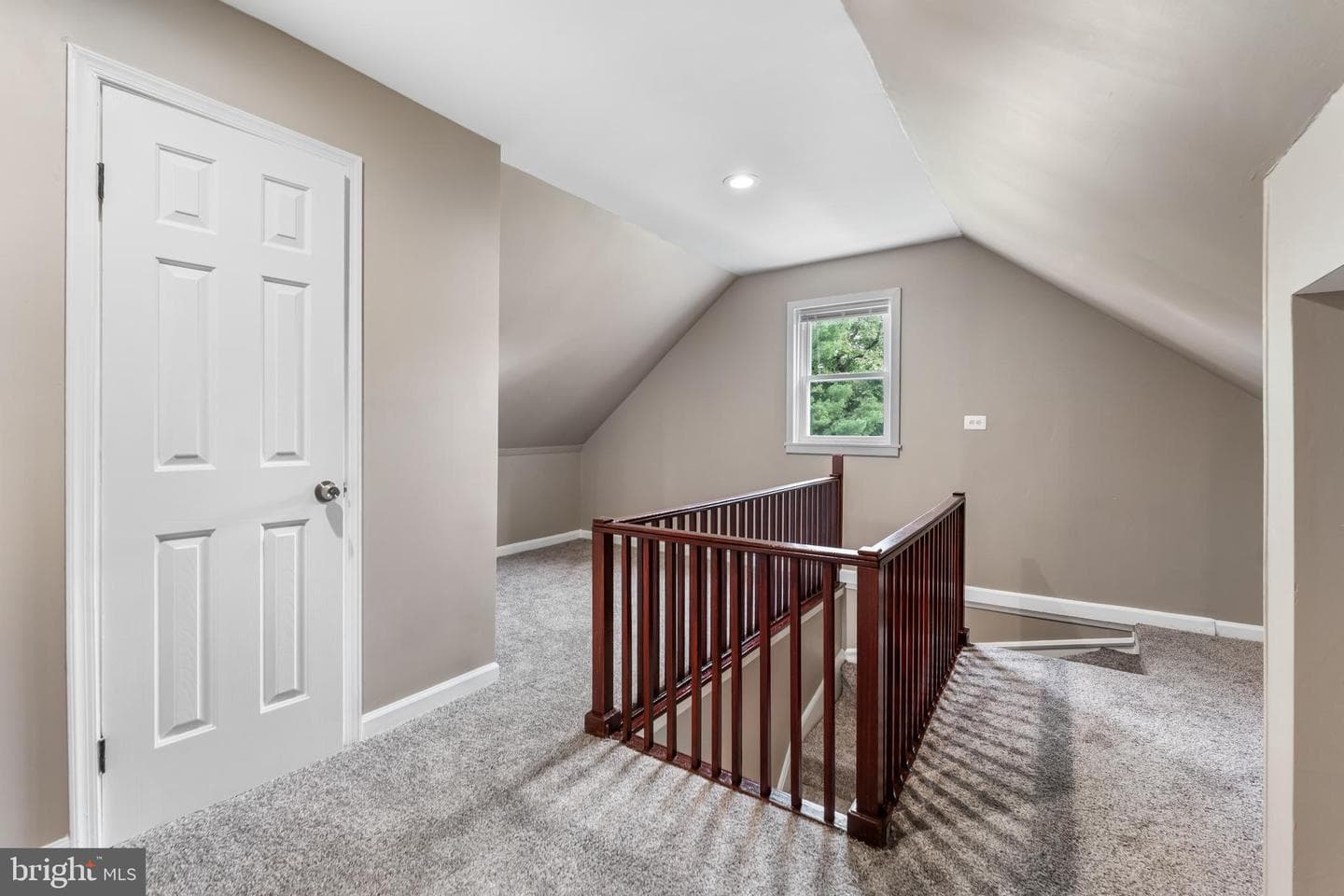 6321 Foster Street photo 24