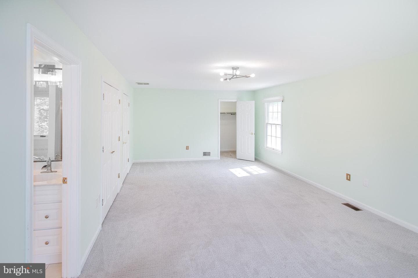 909 Amer Drive photo 21