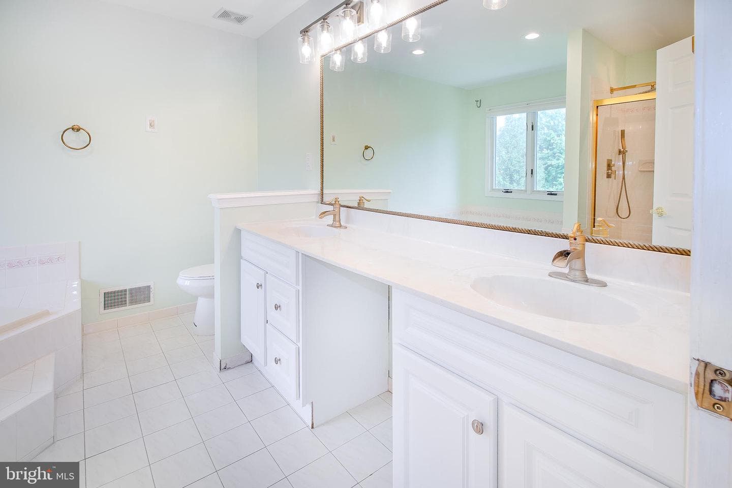 909 Amer Drive photo 23