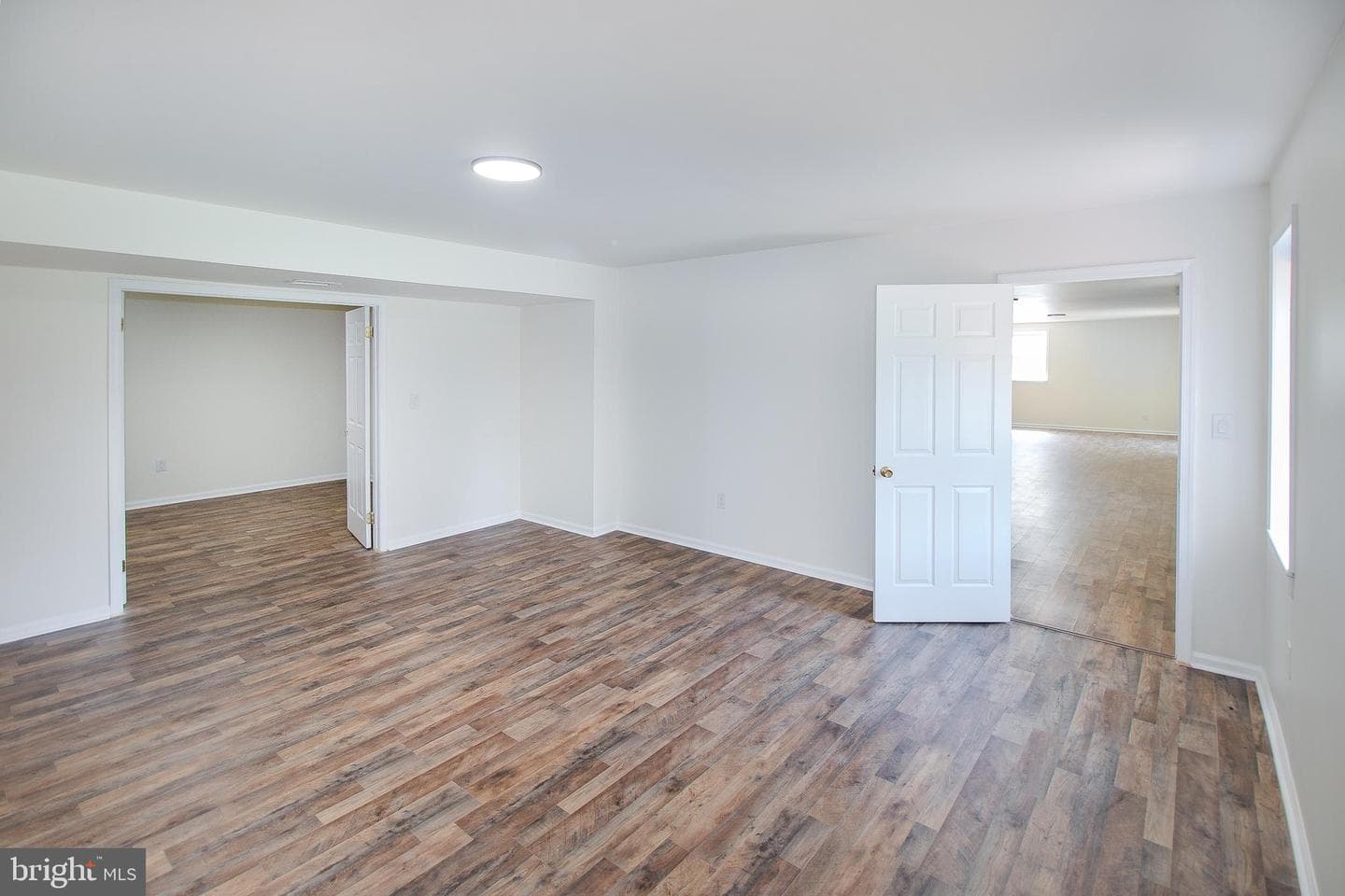 909 Amer Drive photo 35