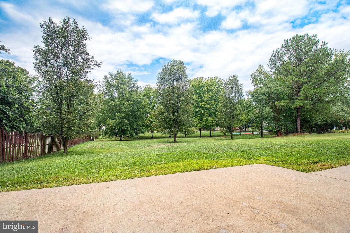 909 Amer Drive photo 39