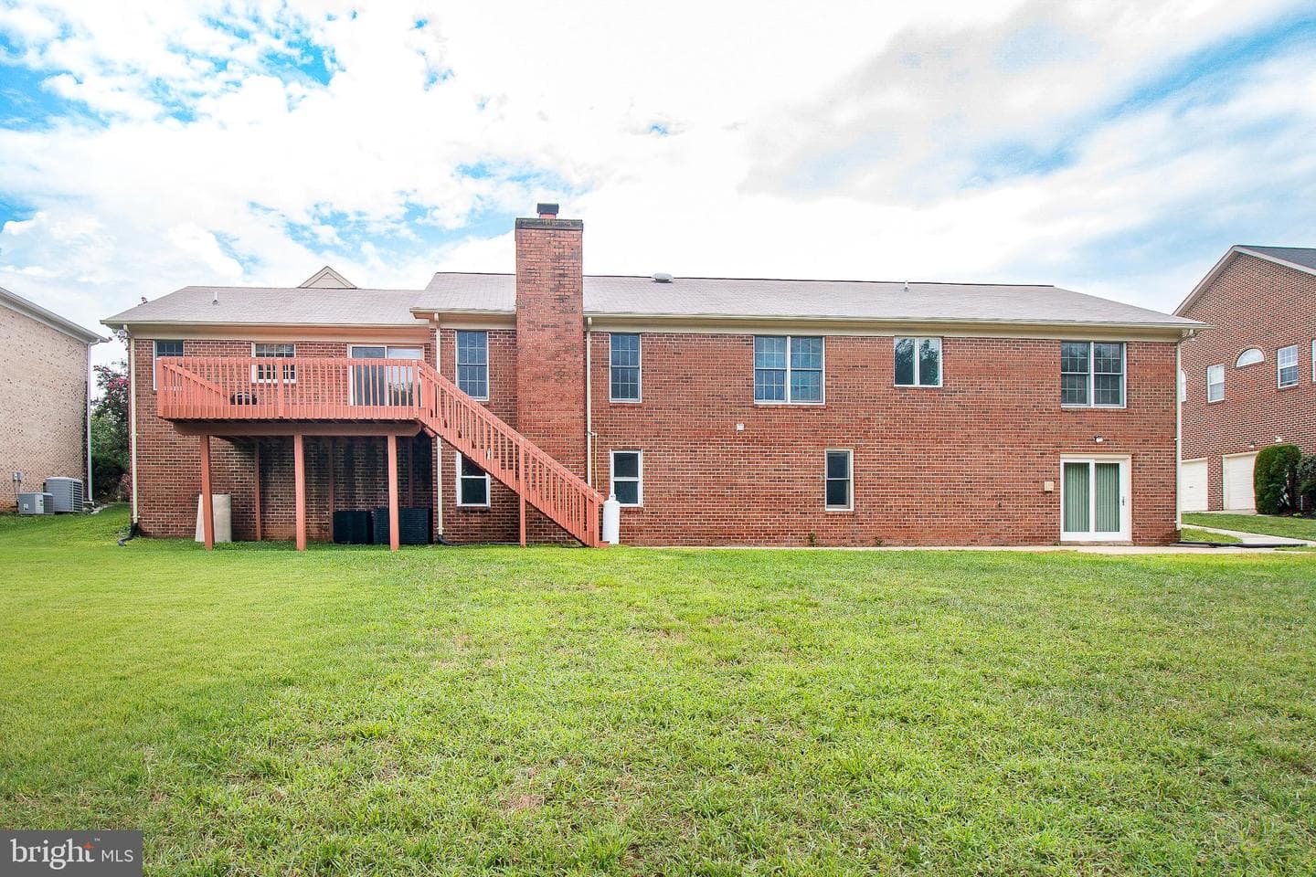 909 Amer Drive photo 5