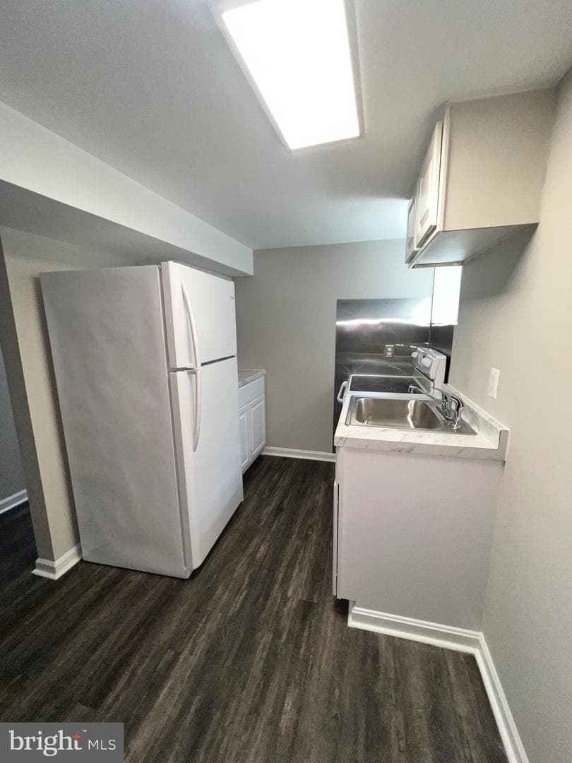 7112 Adelphi Road photo 22