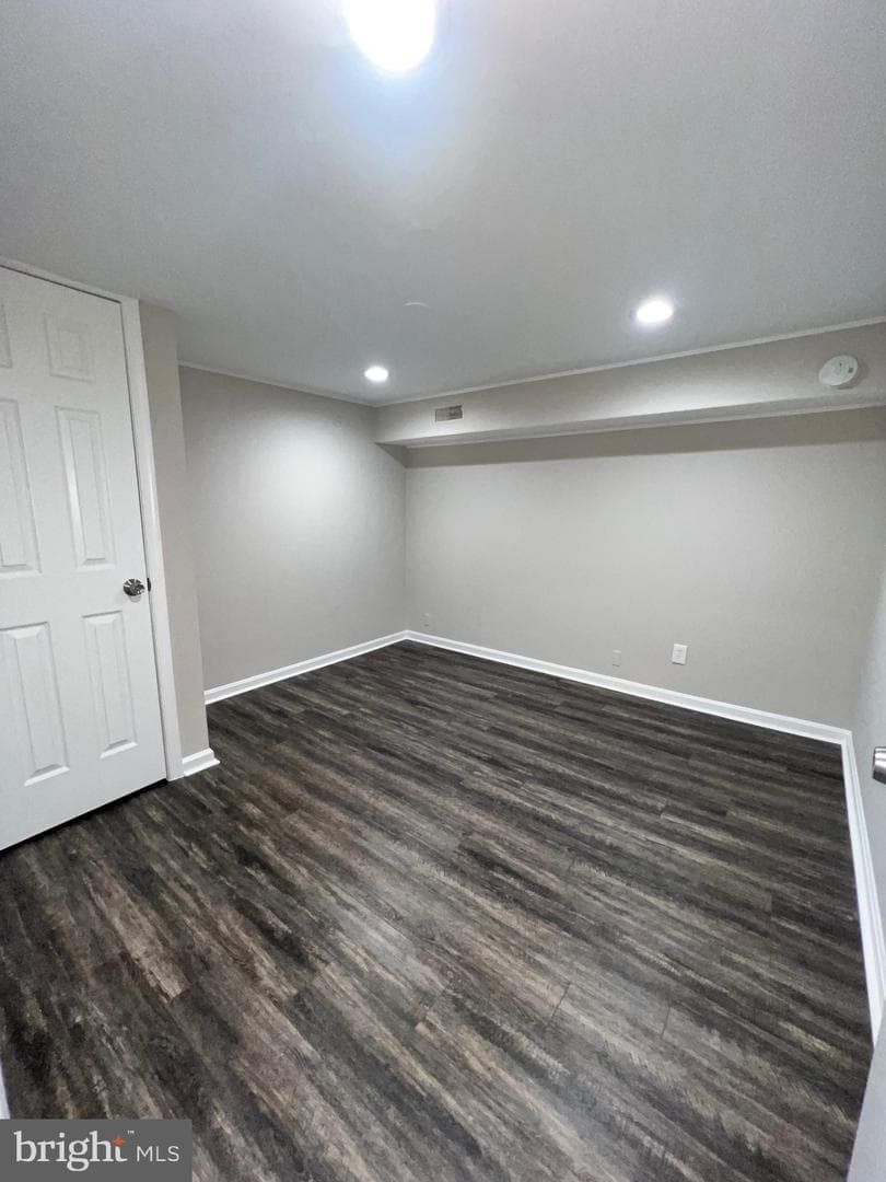 7112 Adelphi Road photo 23