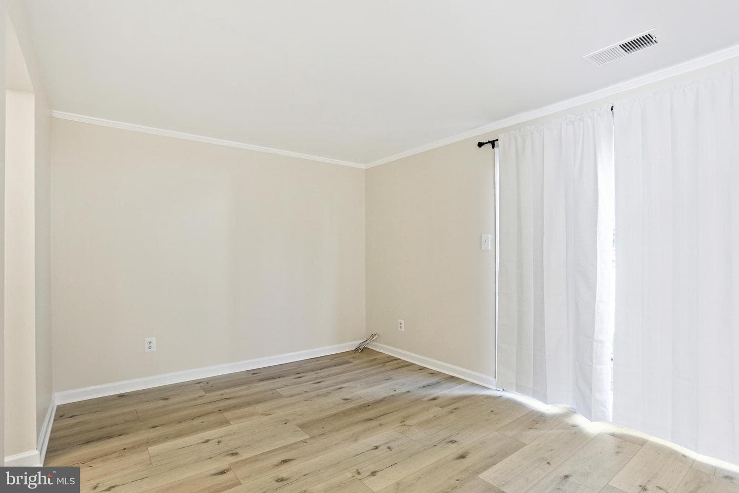 935 Pleasant Hill Lane photo 11