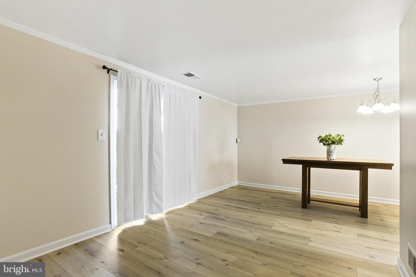 935 Pleasant Hill Lane photo 9
