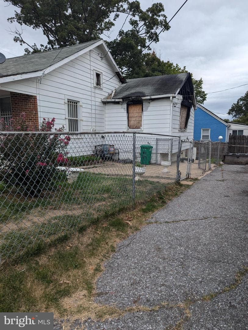 4000 Vine Street photo 10