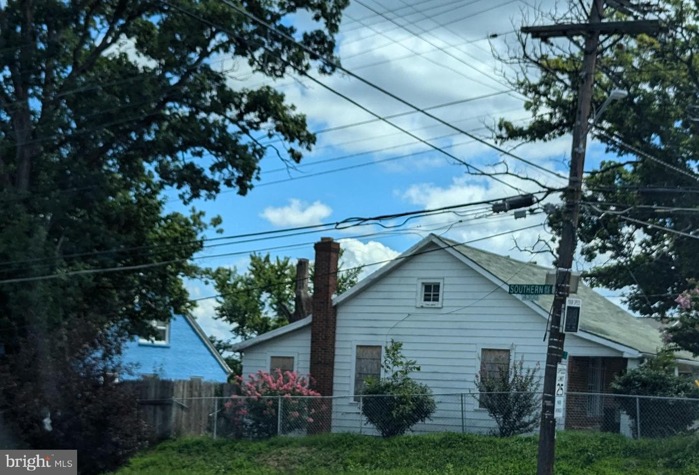 4000 Vine Street photo 2