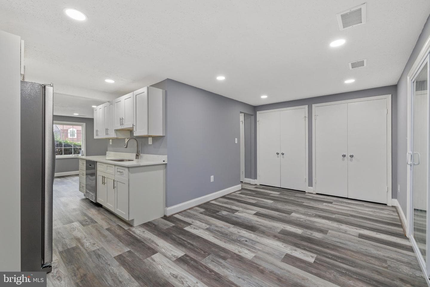 1736 Dutch Village Drive #N-371 photo 14