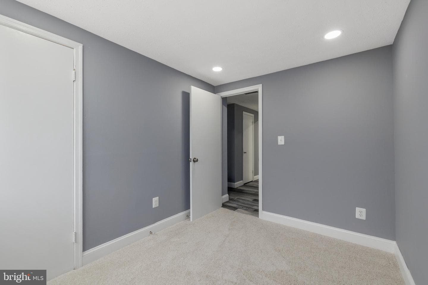 1736 Dutch Village Drive #N-371 photo 19