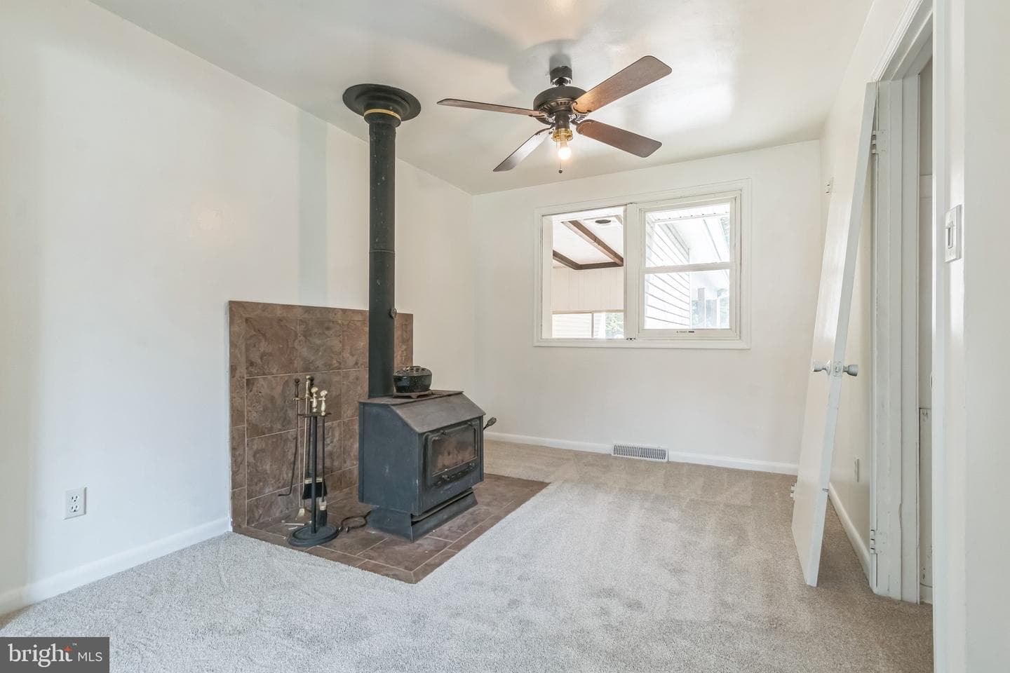 8704 Timothy Road photo 18