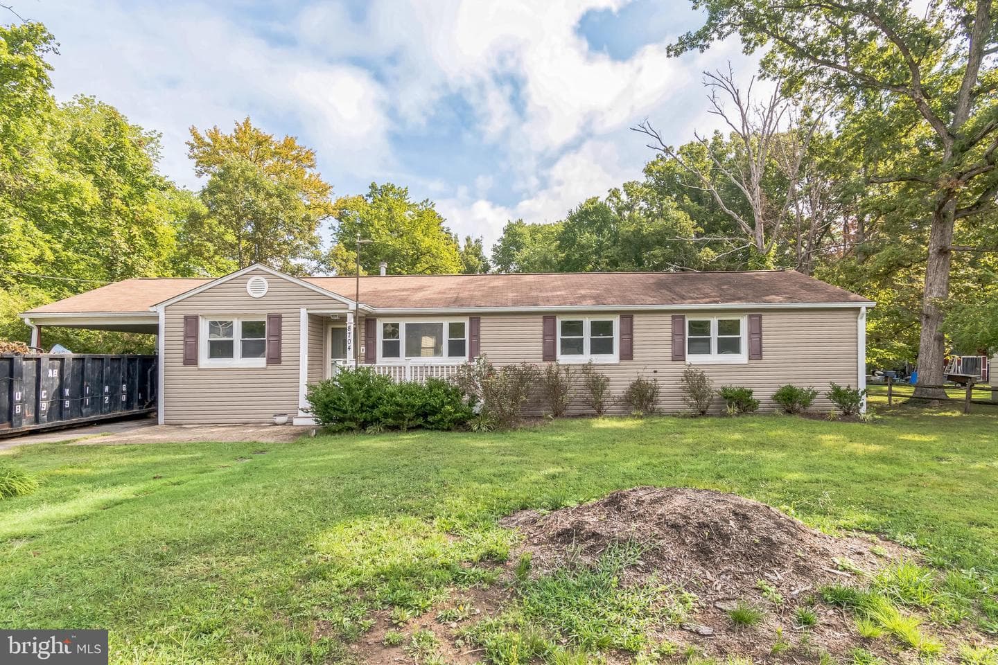 8704 Timothy Road photo 2
