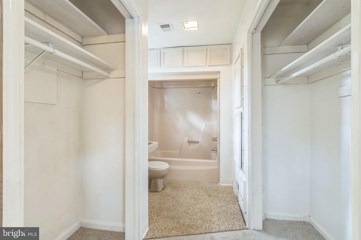 8704 Timothy Road photo 6