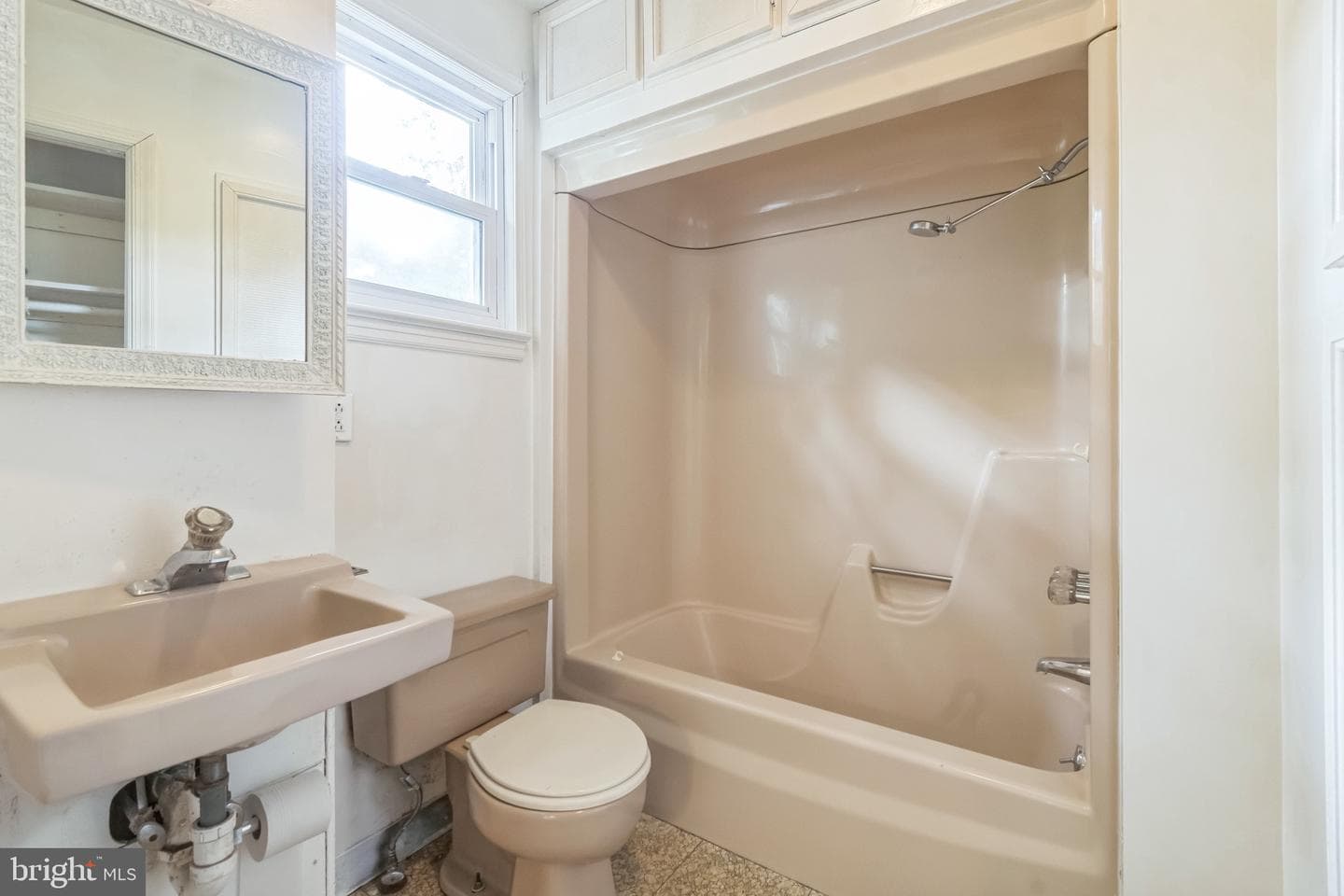 8704 Timothy Road photo 7