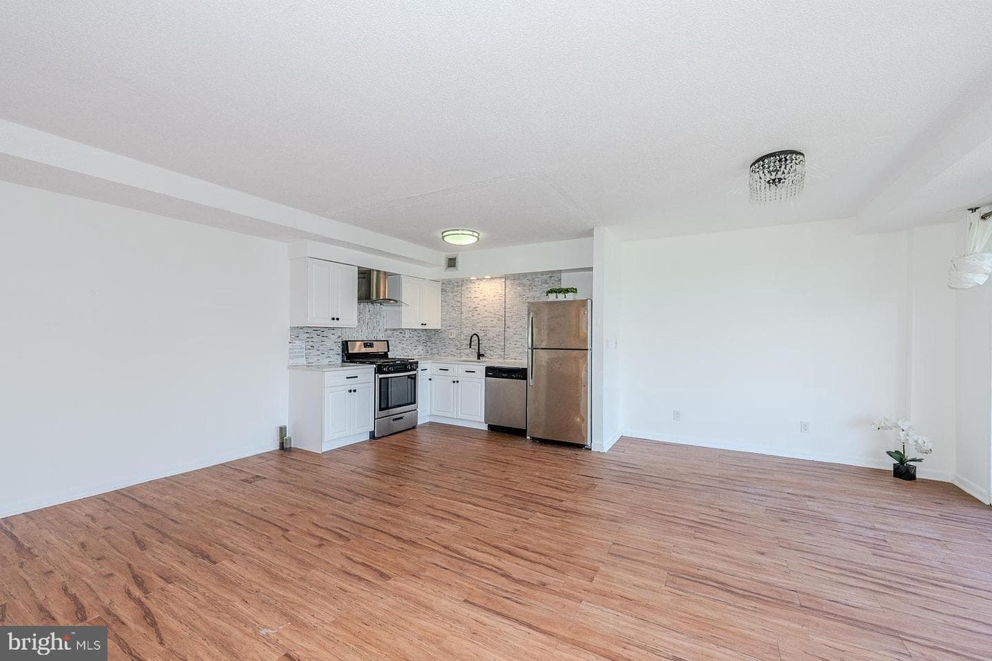 4410 Oglethorpe Street #713 photo 6