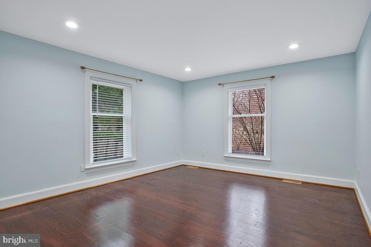 16812 Queen Anne Road photo 23