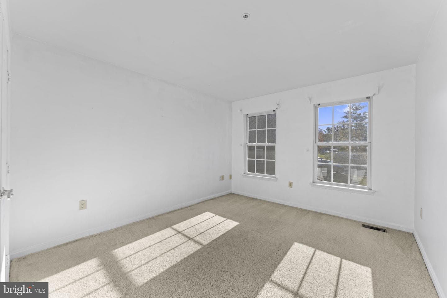 8800 Gladeside Drive photo 20