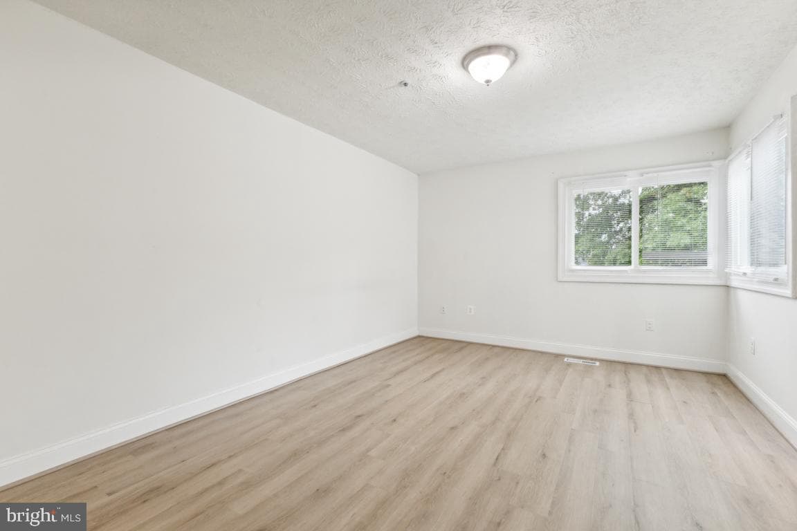 4954 Wealding Way photo 6
