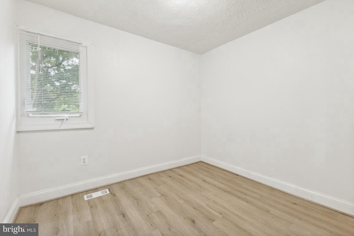 4954 Wealding Way photo 9