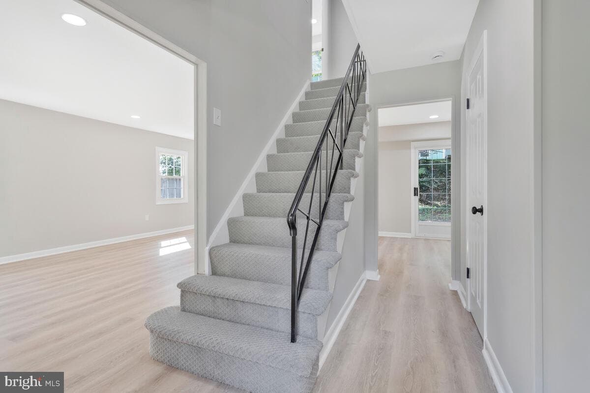 2502 Kinderbrook Lane photo 3