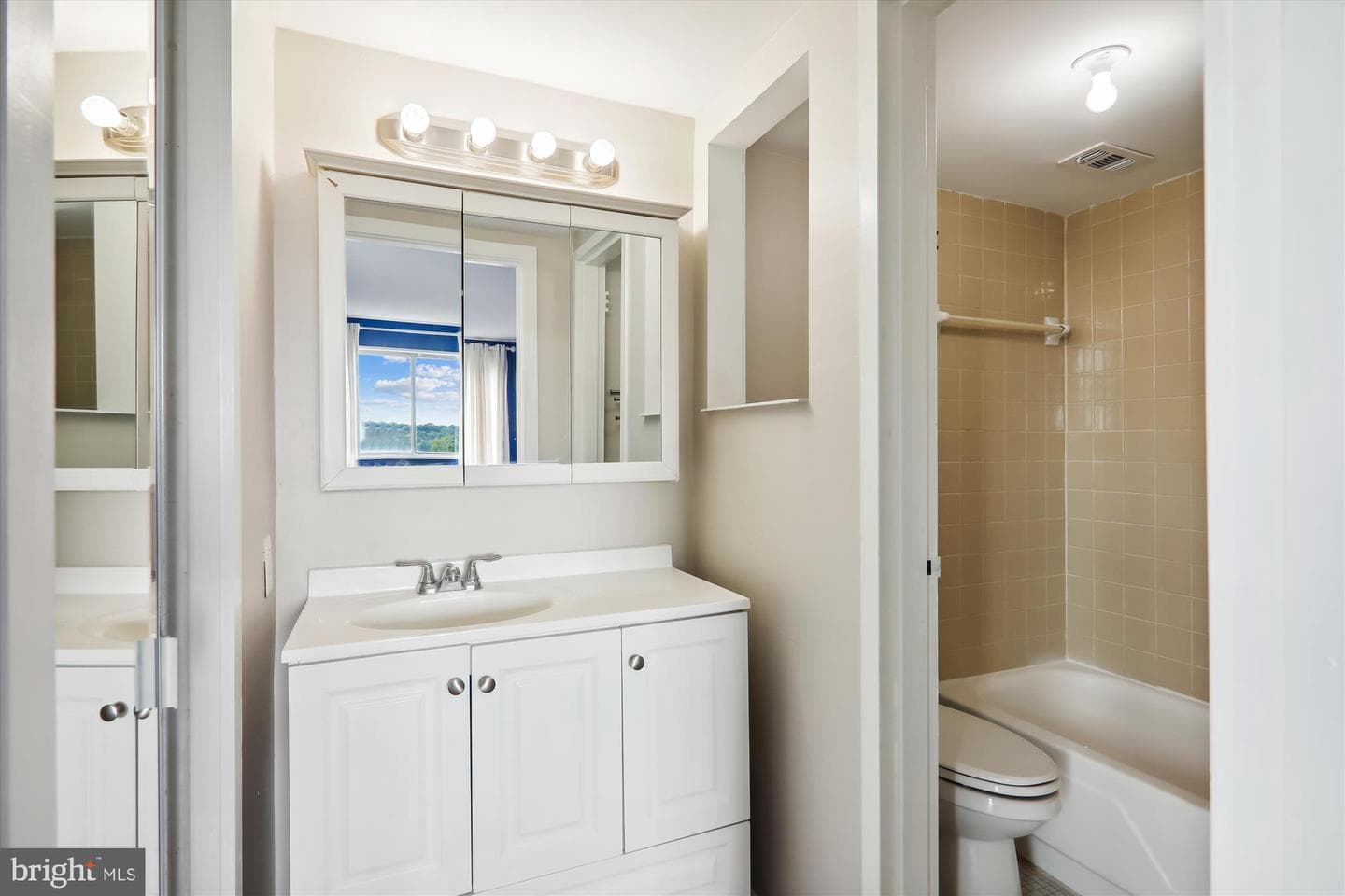 1836 Metzerott Road #923 photo 18