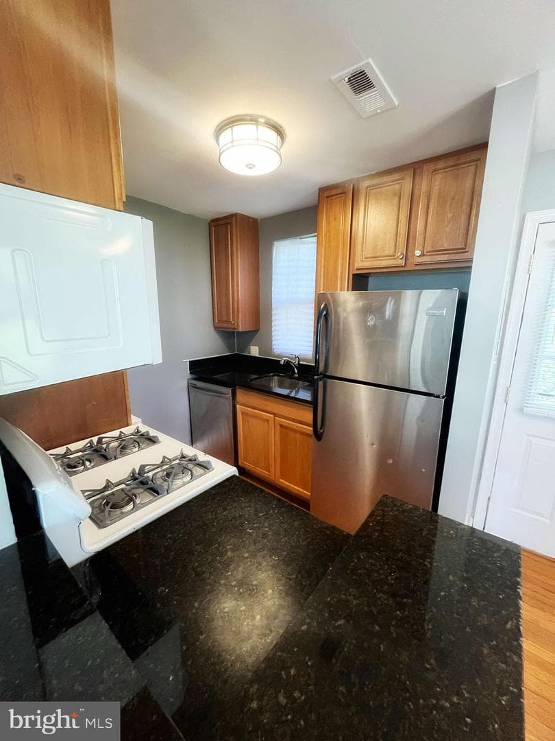 2515 Kent Town Place #b photo 14