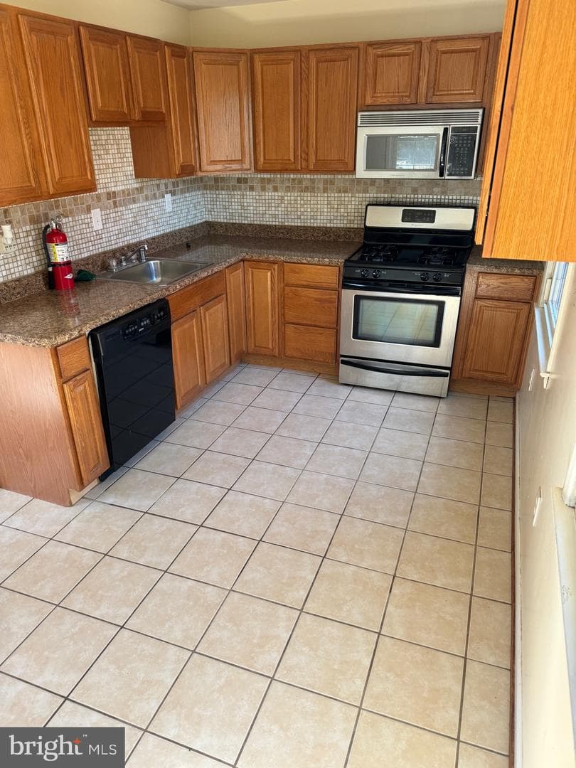 8219 Imperial Drive #2-F photo 10