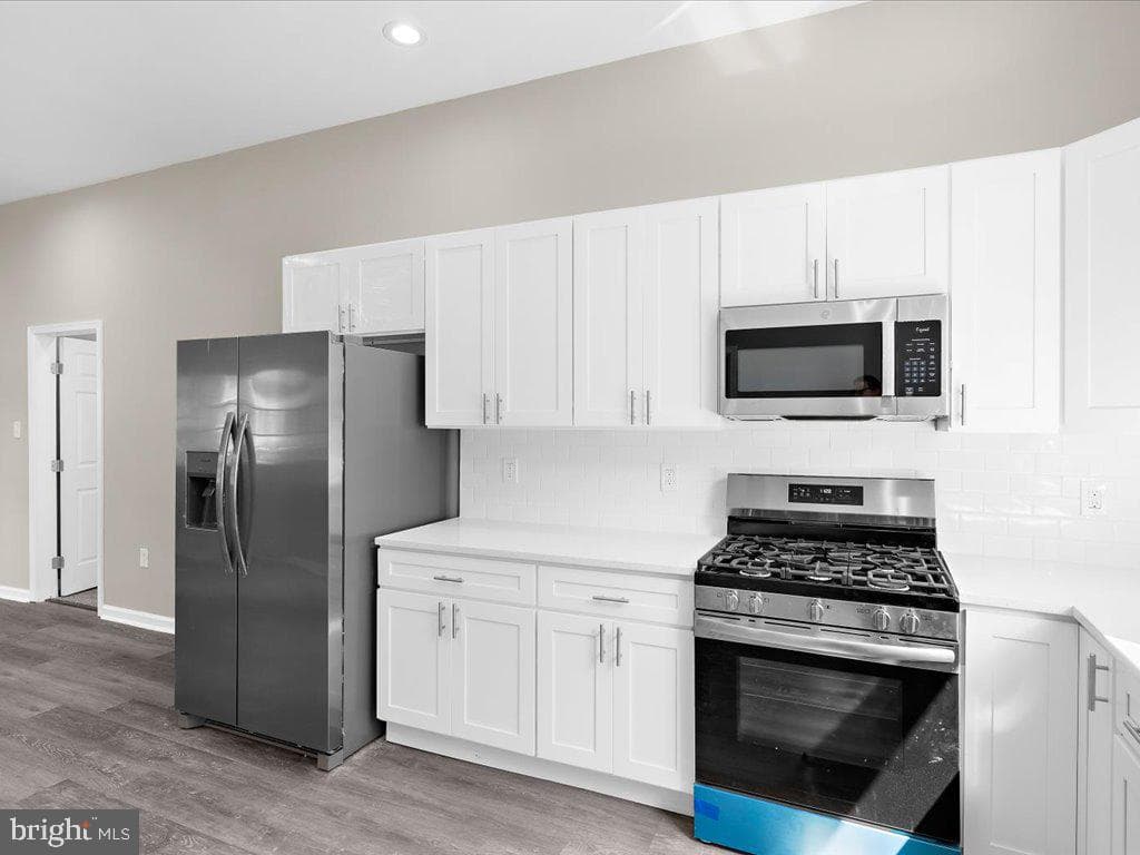 1208 Elfin Avenue photo 11