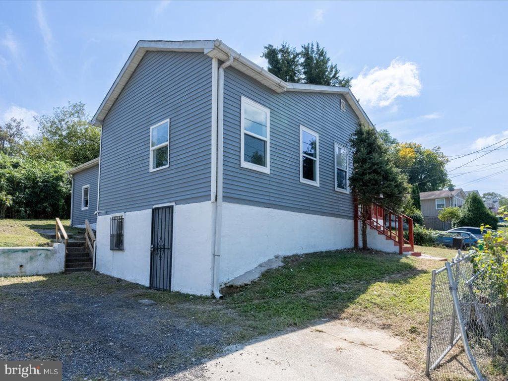 1208 Elfin Avenue photo 32