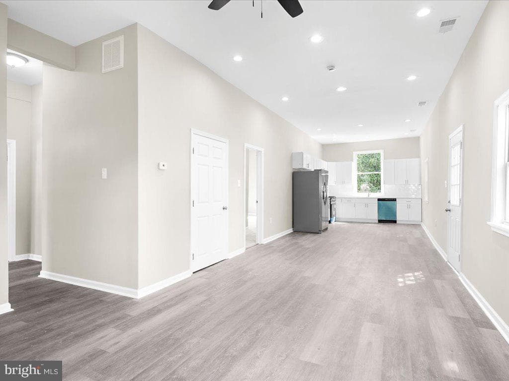 1208 Elfin Avenue photo 4