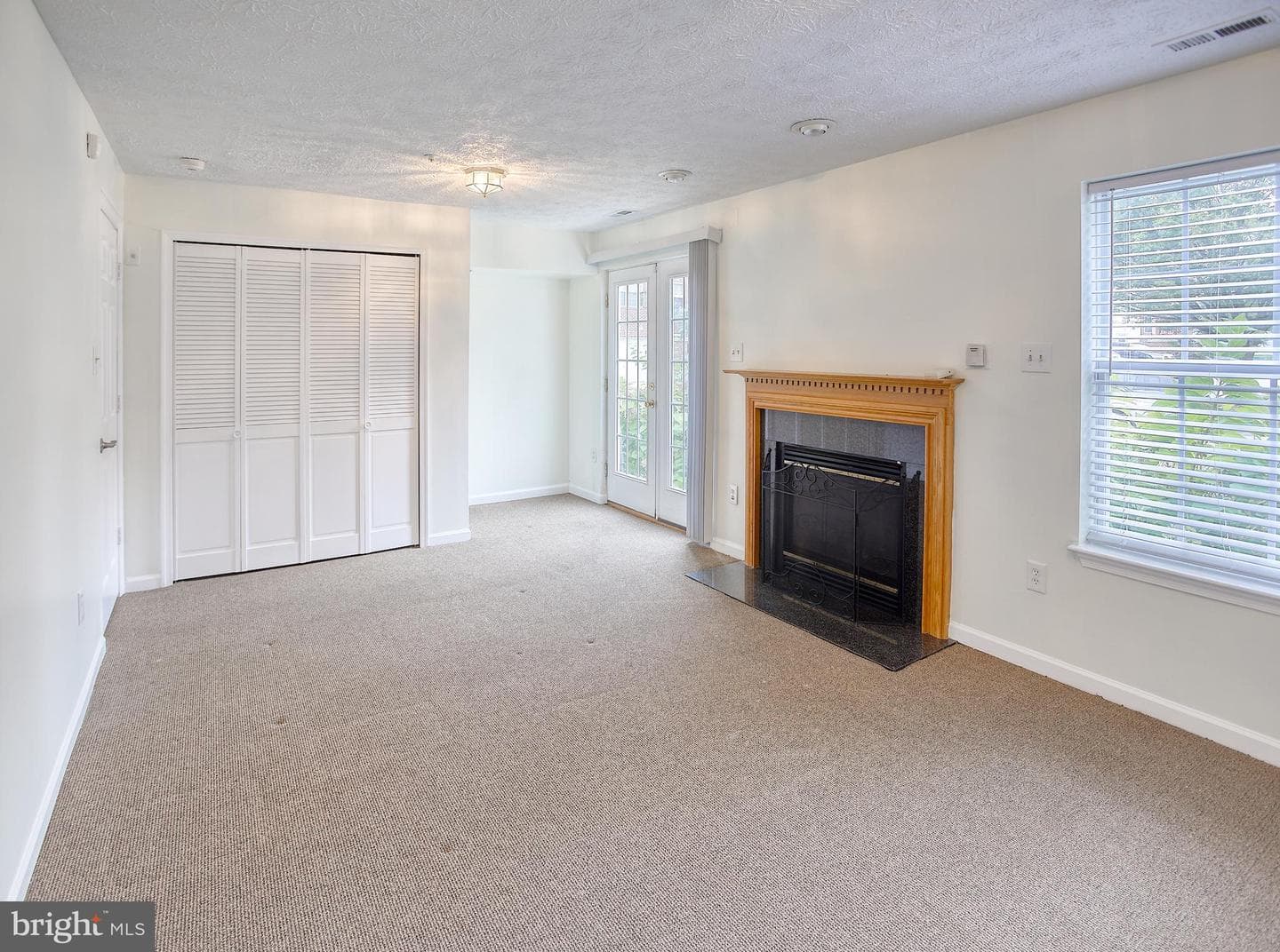 16400 Elysian Lane photo 32