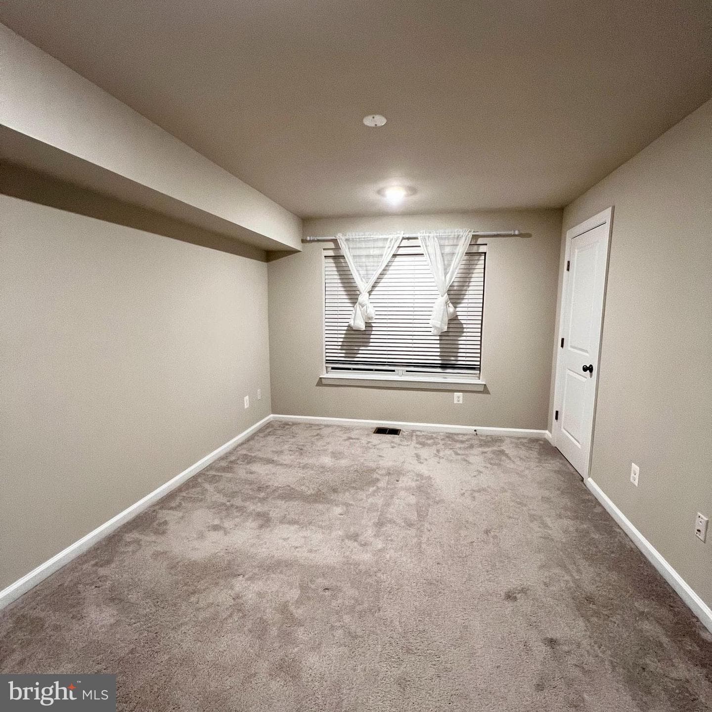 5529 Lanteen Street photo 19