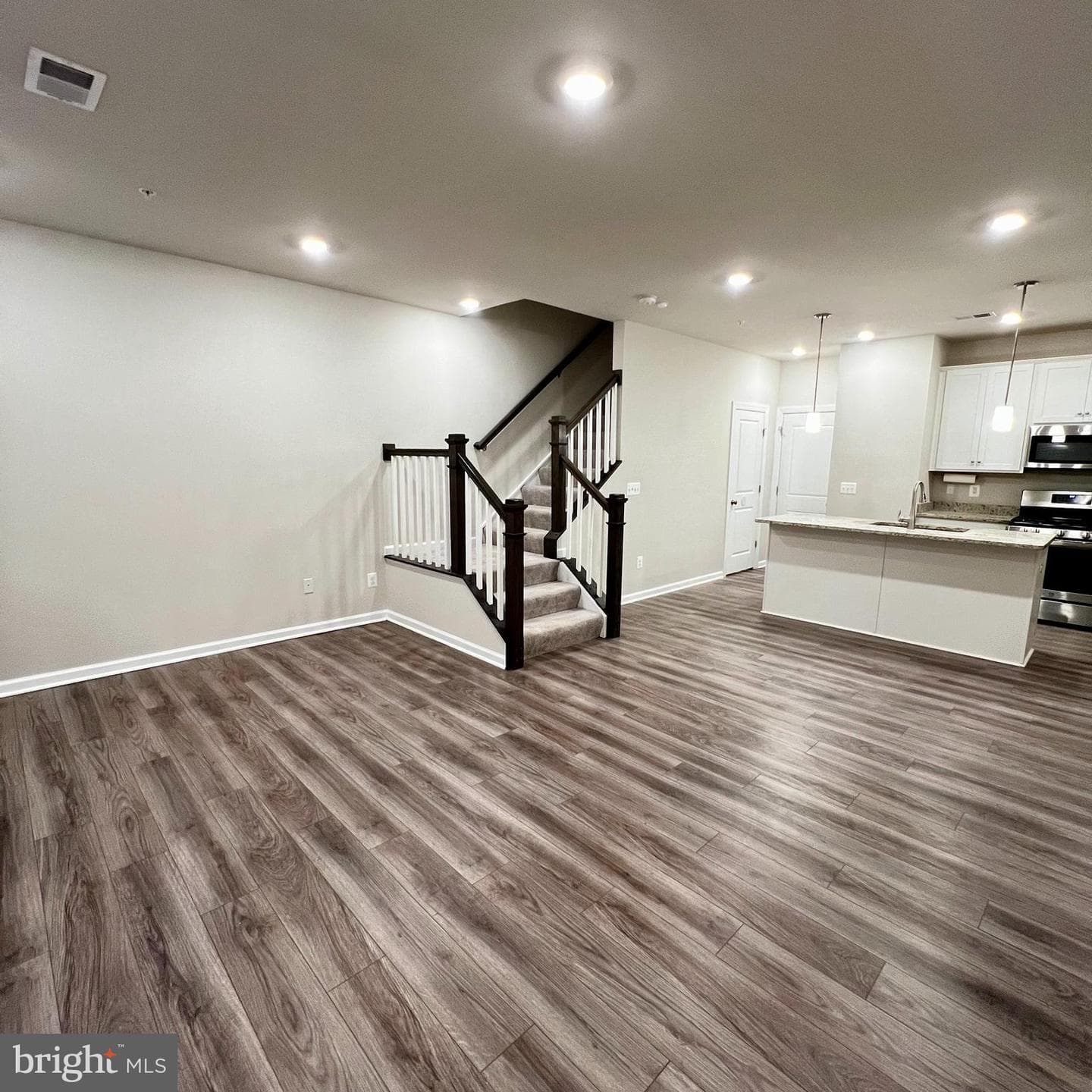 5529 Lanteen Street photo 4