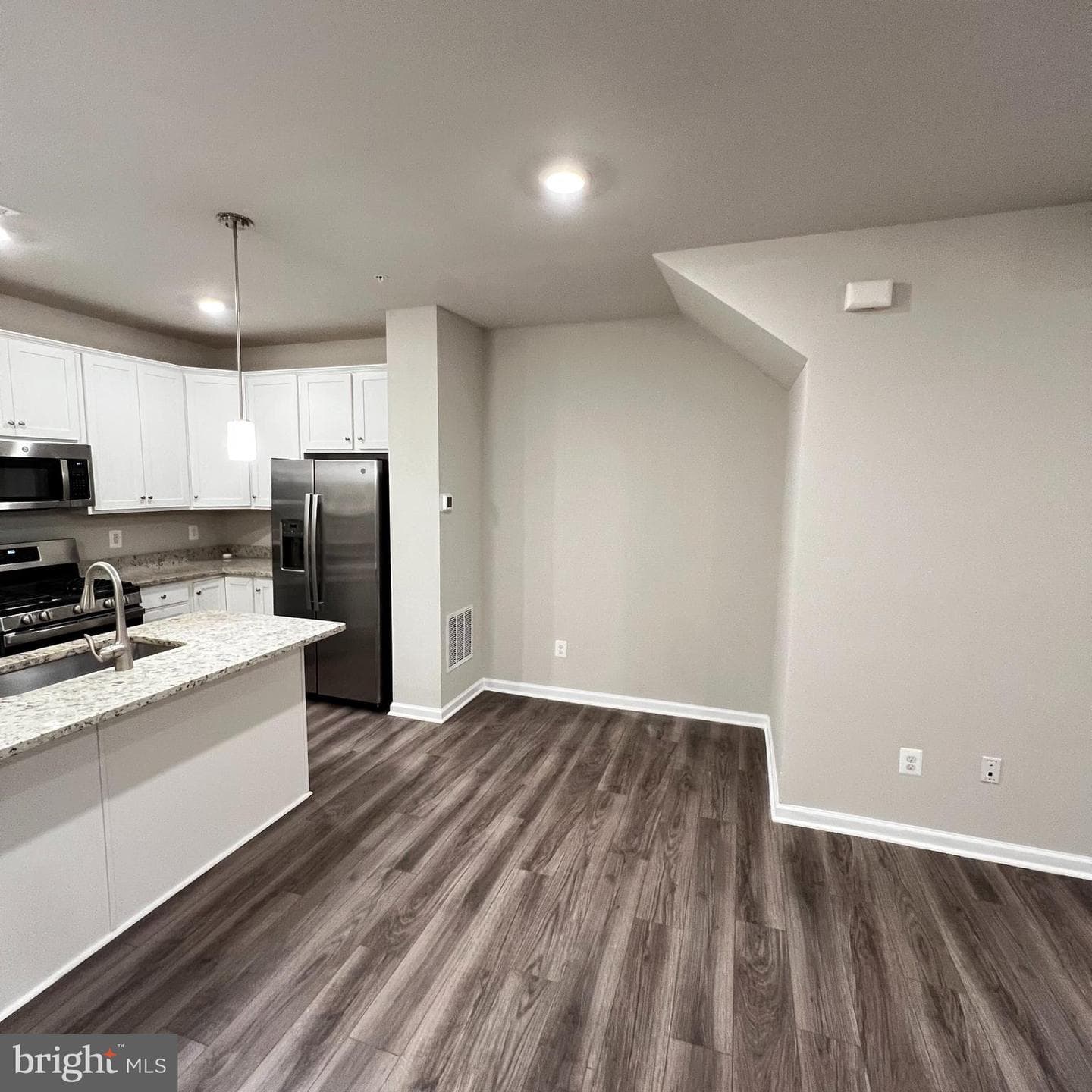 5529 Lanteen Street photo 6