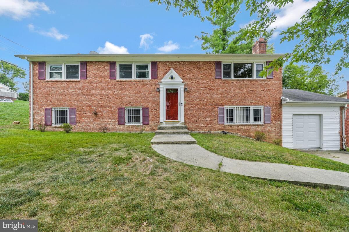 6113 Harley Lane photo 1