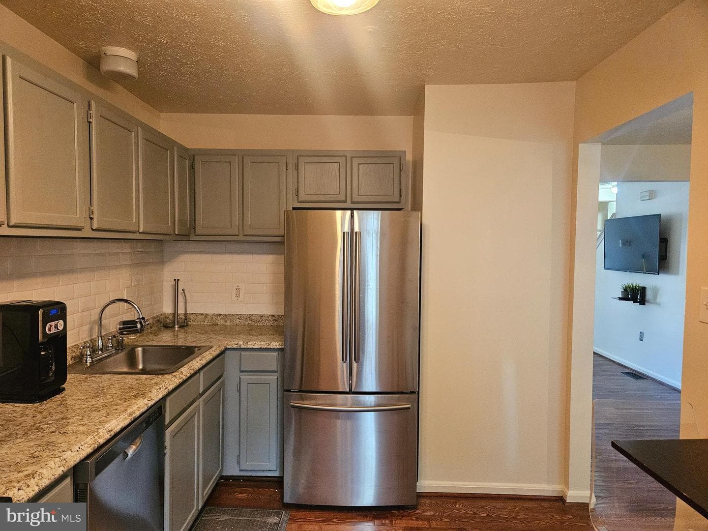 2760 Sweetwater Court photo 2