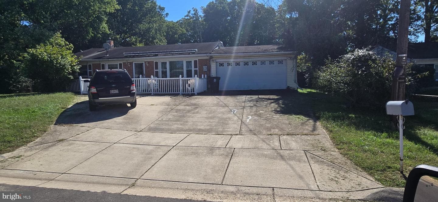 2915 Hempstead Drive photo 1