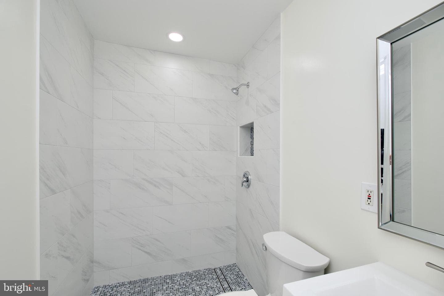 6005 Livingston Road photo 18