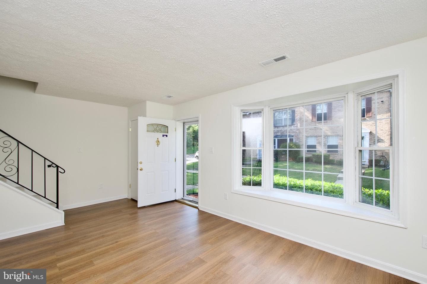 6005 Livingston Road photo 2