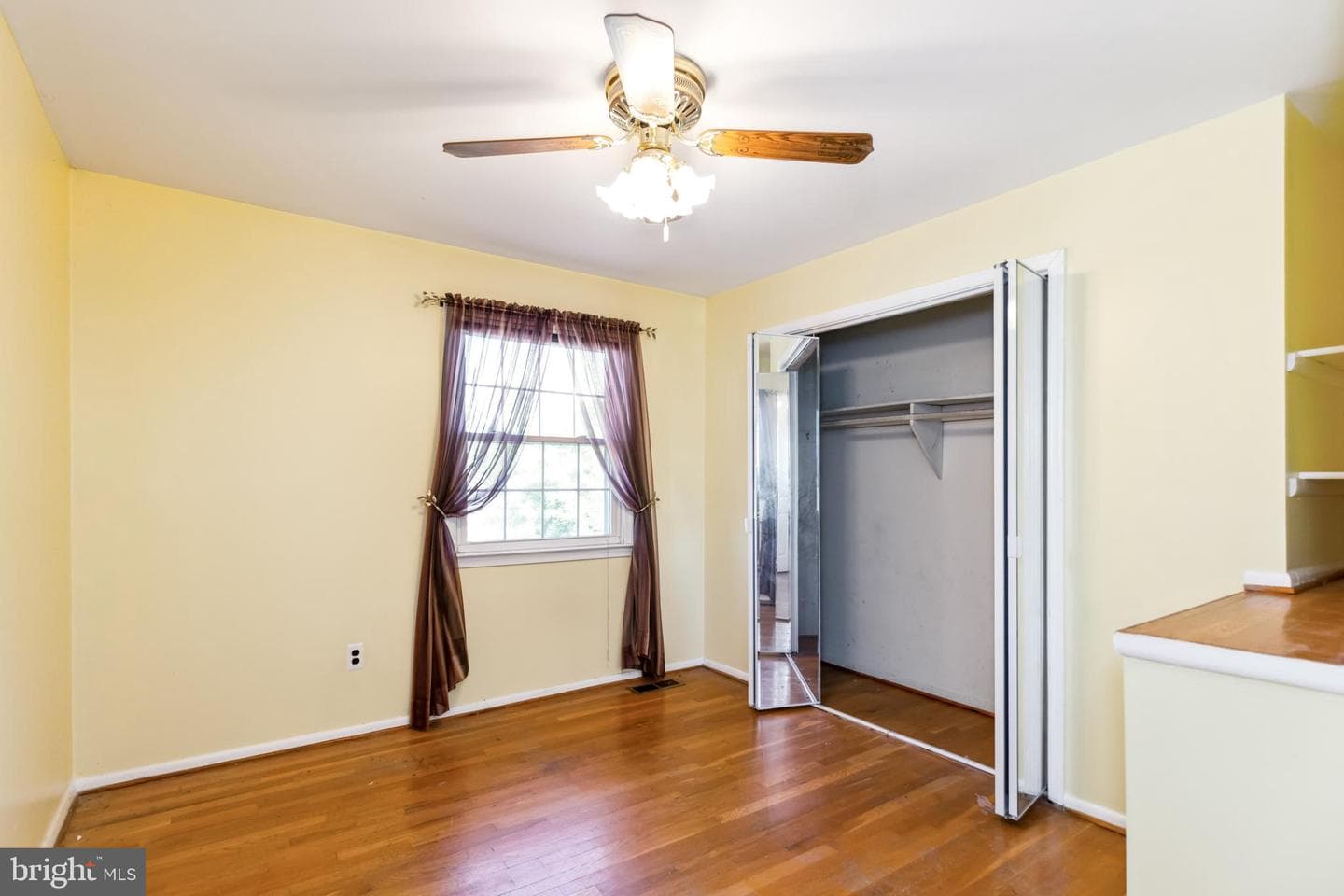 204 Kendle Street photo 16