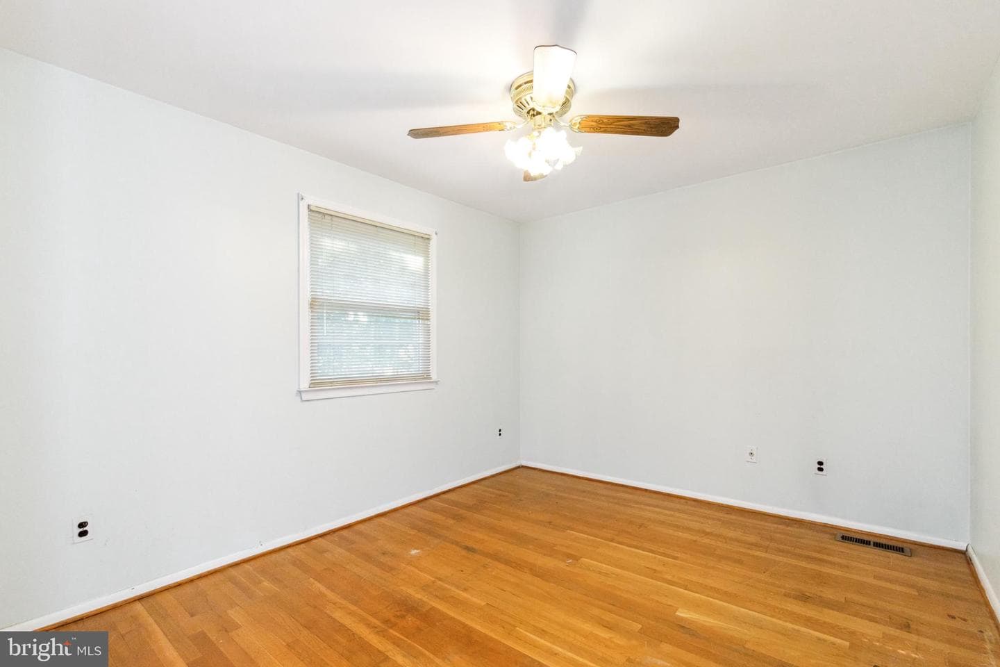 204 Kendle Street photo 18