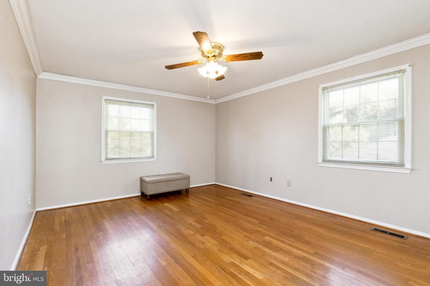 204 Kendle Street photo 20
