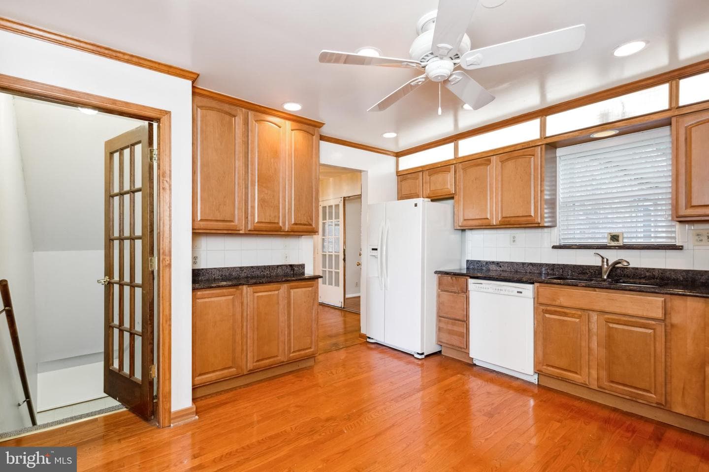 204 Kendle Street photo 4