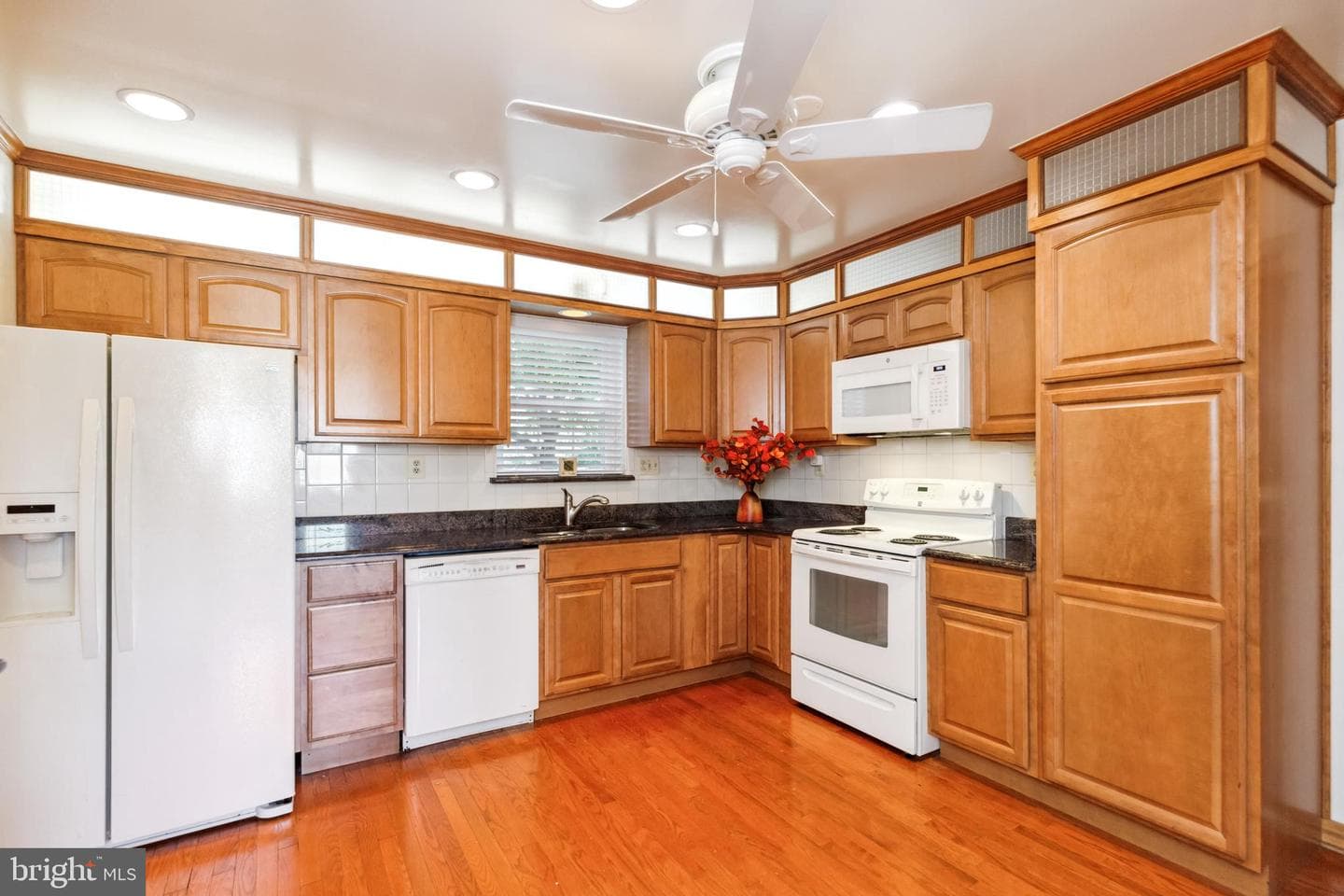 204 Kendle Street photo 6