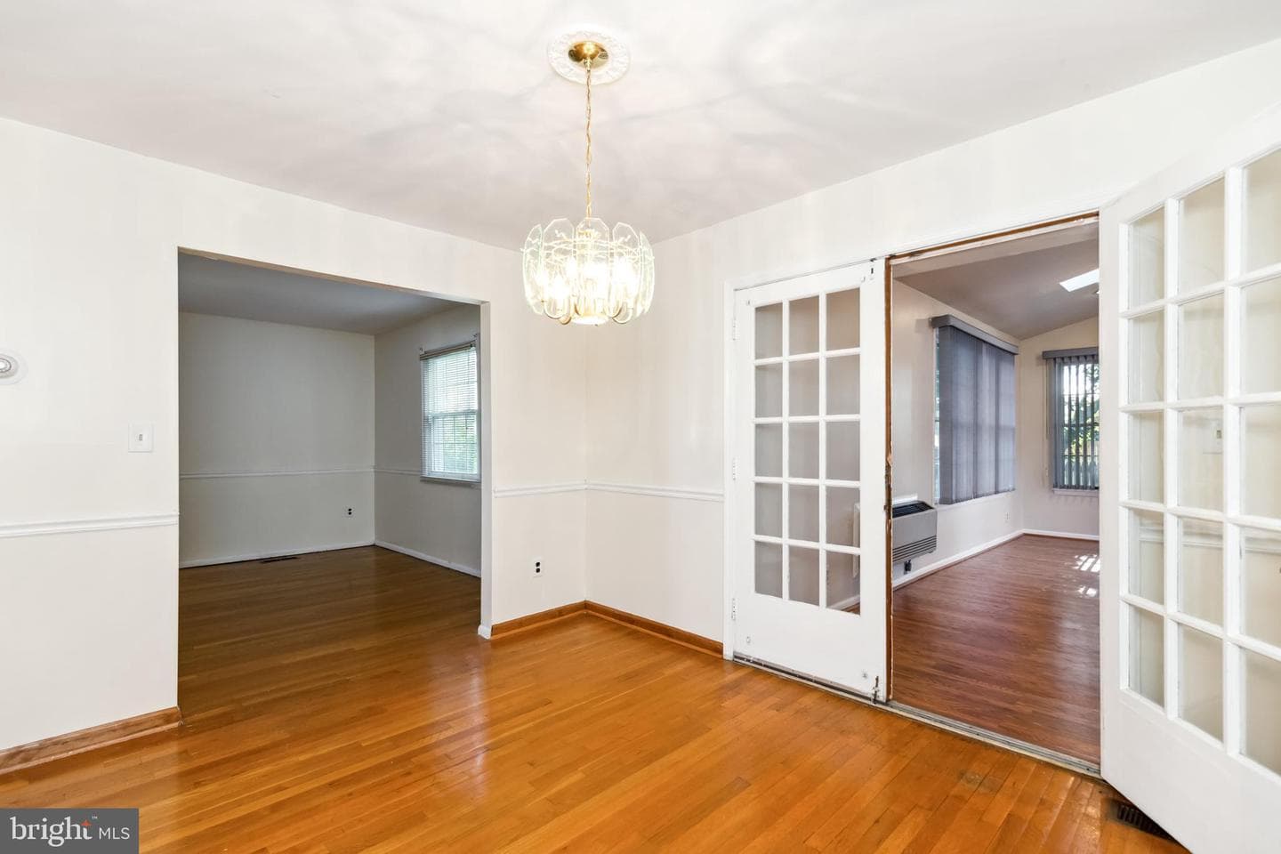 204 Kendle Street photo 7