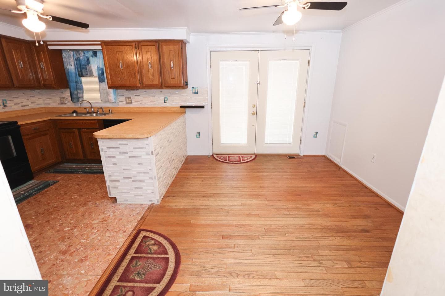 8301 Heatherwick Drive photo 15