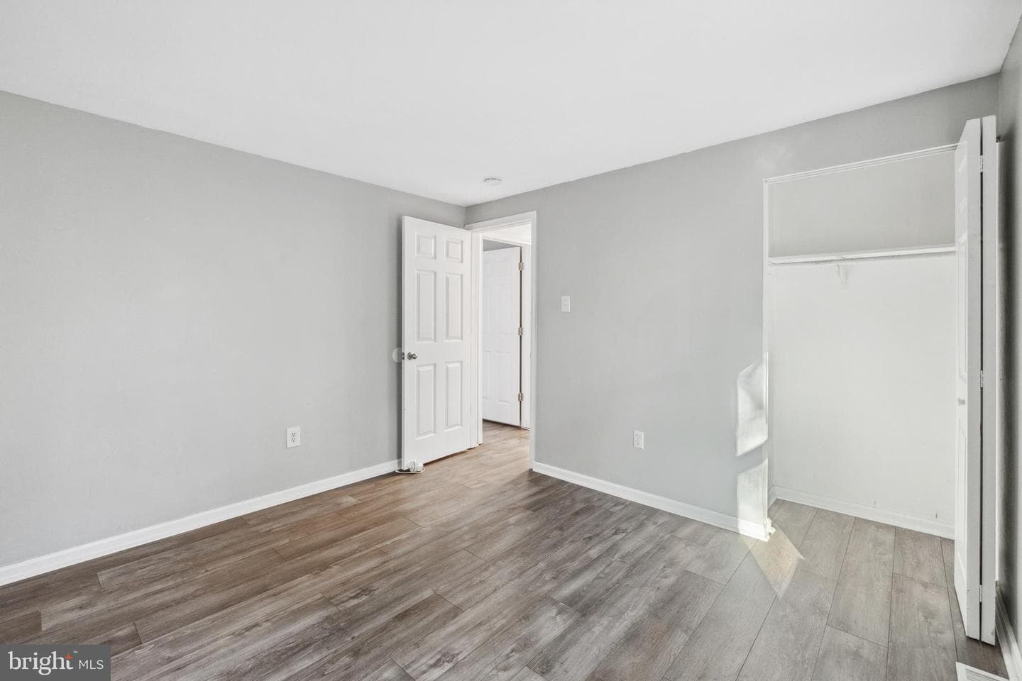 5817 Junipertree Lane photo 10
