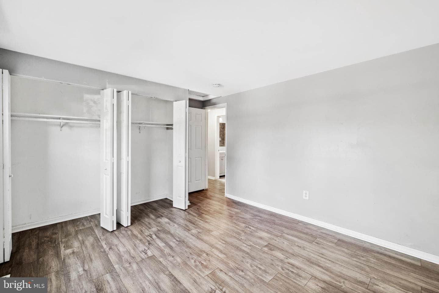 5817 Junipertree Lane photo 11